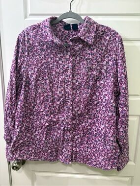 Cottagecore 90s Basic Editions Pink and Purple Floral Button-Up Top